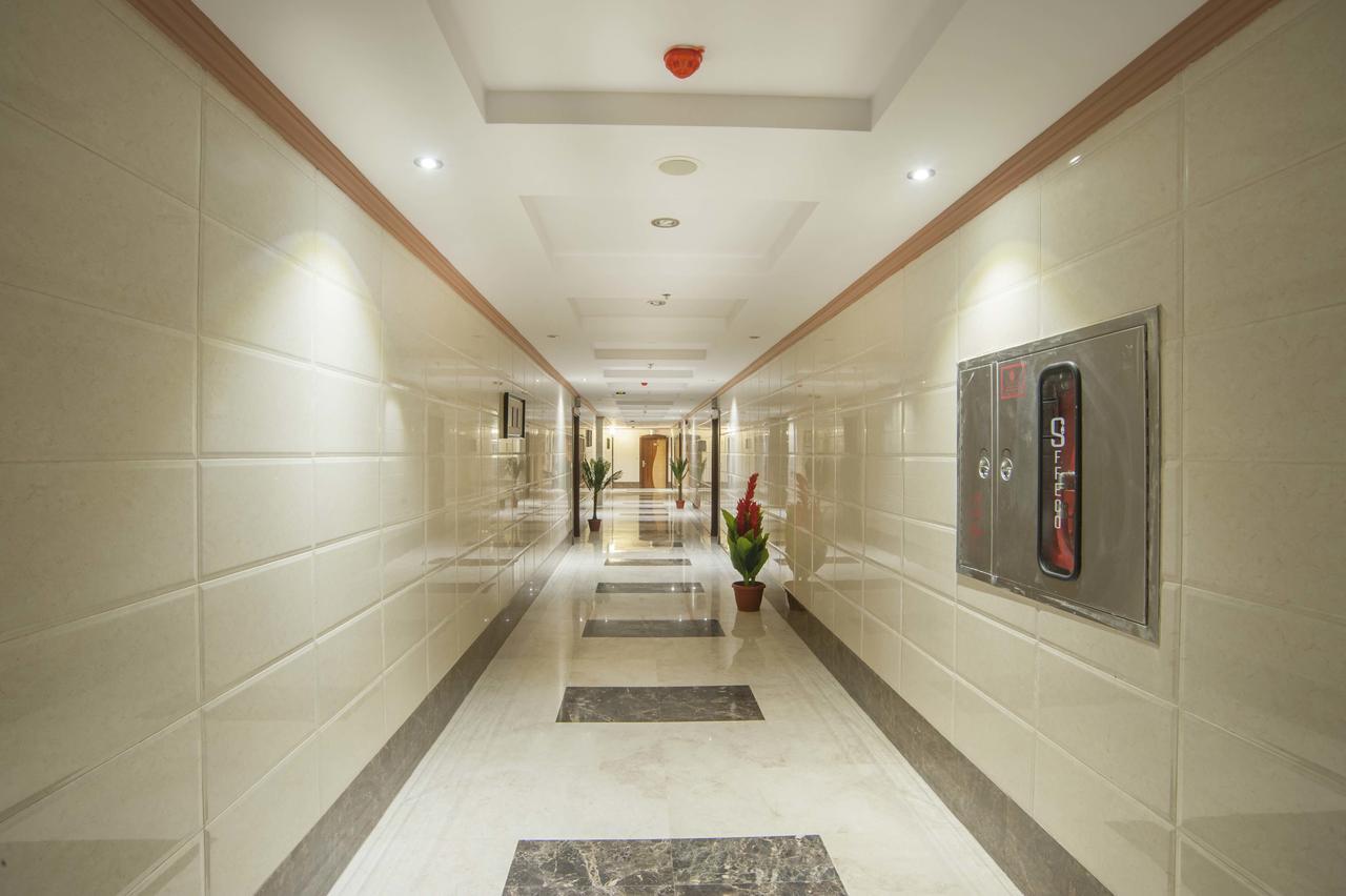 Al Ezzah Palace Hotel Suites Jeddah Exterior photo
