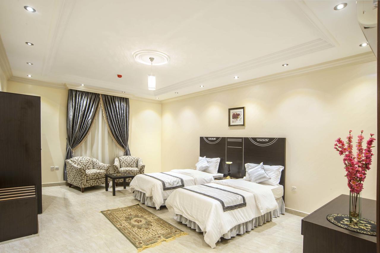 Al Ezzah Palace Hotel Suites Jeddah Exterior photo
