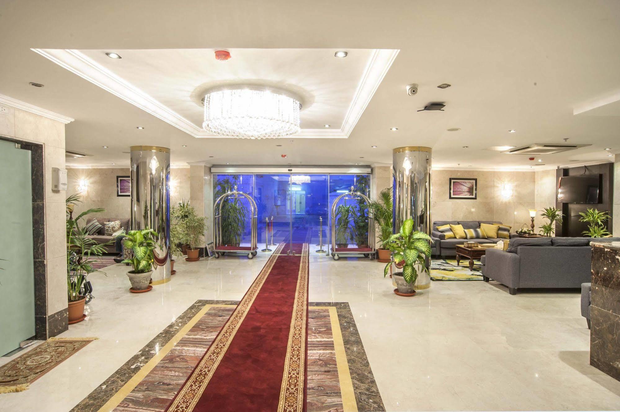 Al Ezzah Palace Hotel Suites Jeddah Exterior photo